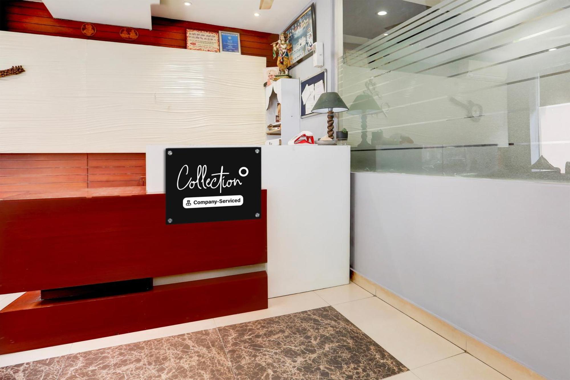 Hotel Super Collection O Railway Station Road Near Clock Tower Ludhiana Esterno foto